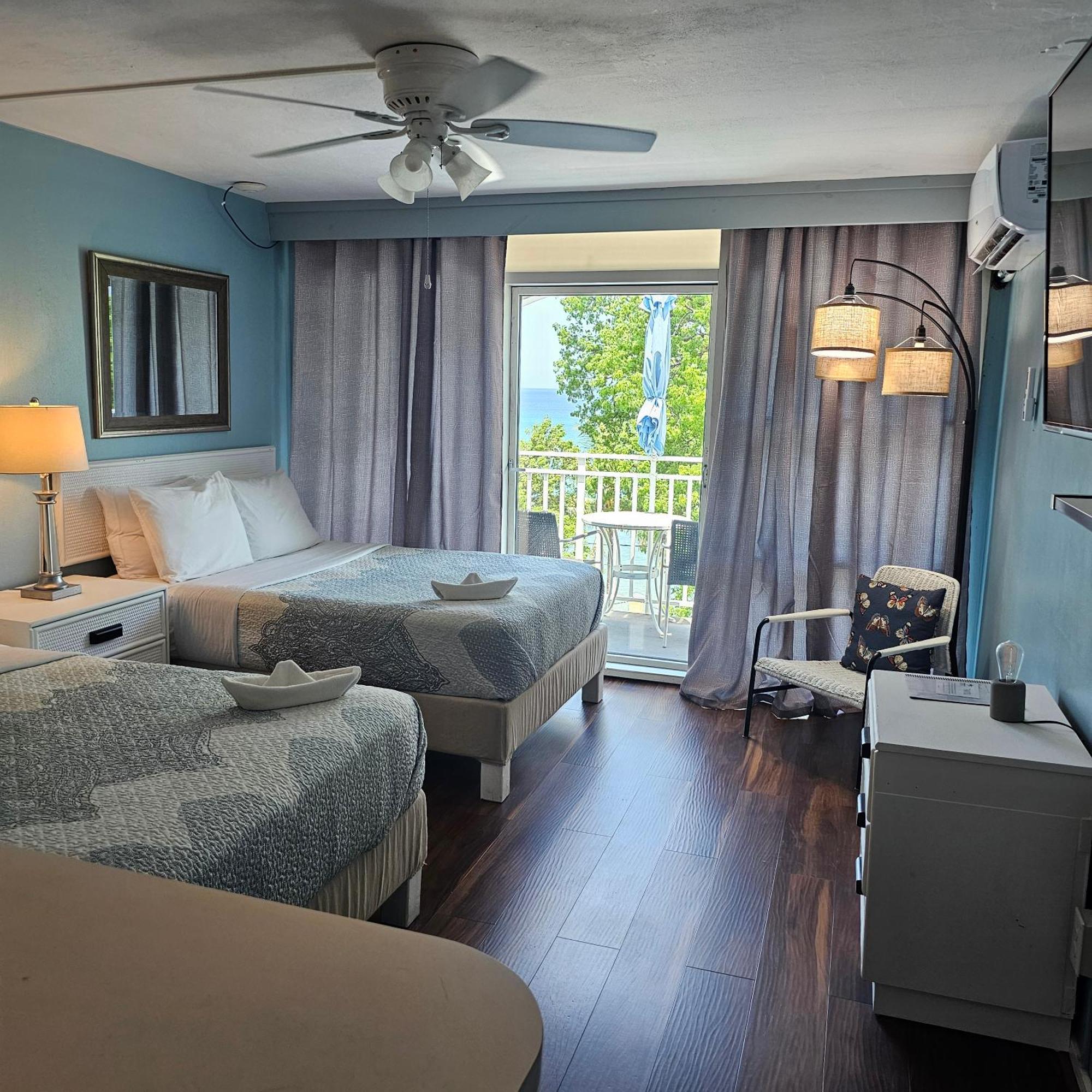 The Frederiksted Hotel ภายนอก รูปภาพ